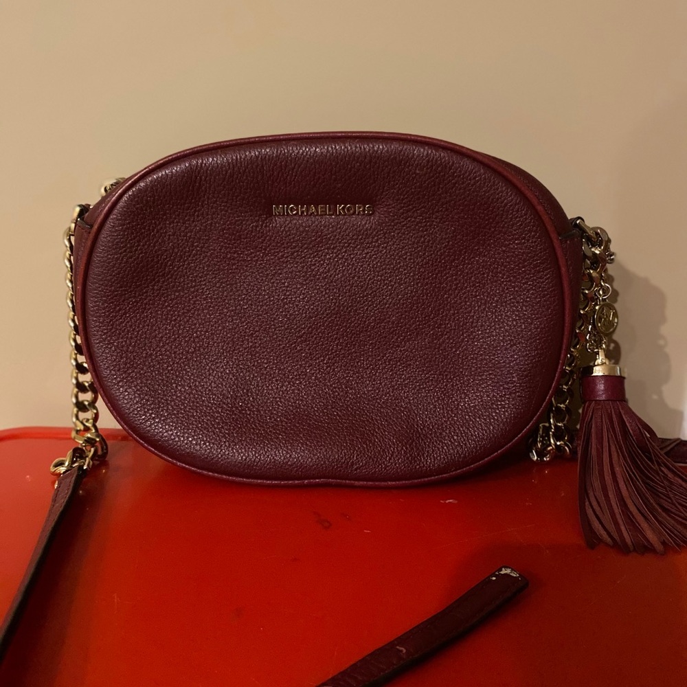 Small cross body bag